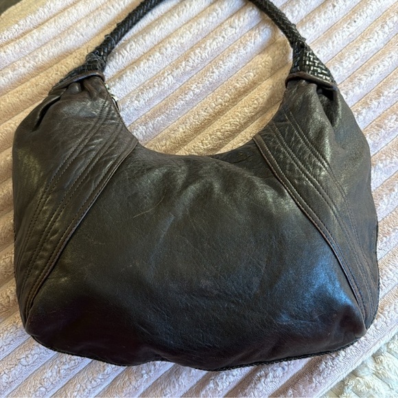Fendi Spy Leather Hobo Bag with a Fendi dust bag - Picture 6 of 13